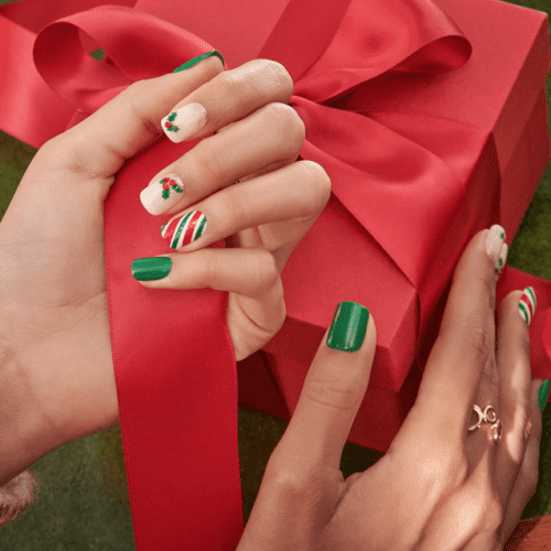 Holiday Nails and Lashes 0d9149b4 7f52 4999 bbbd 9b597744e828